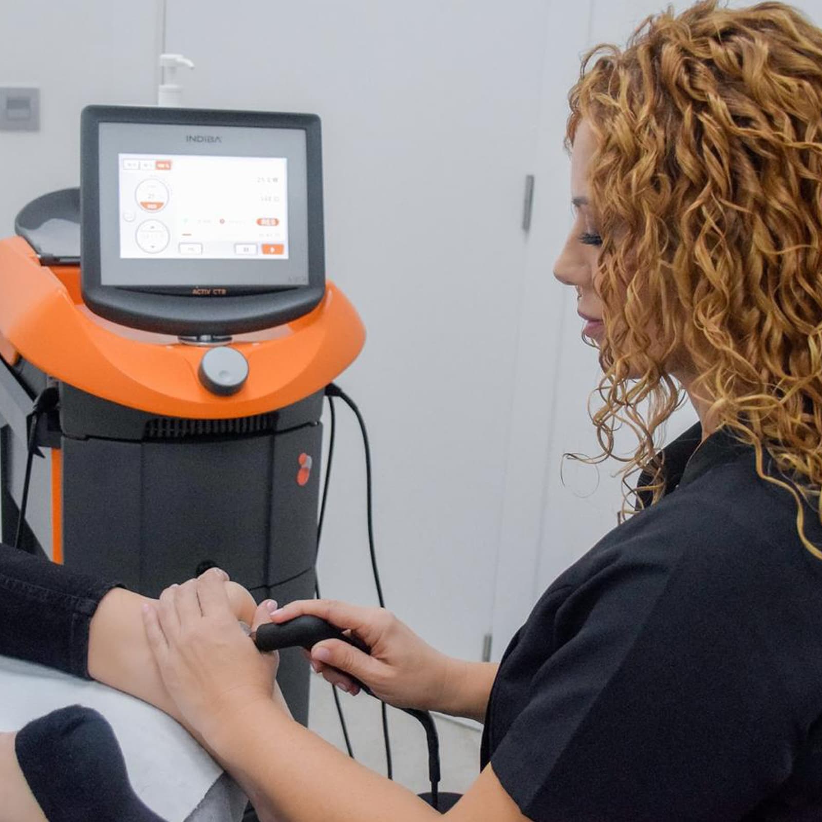 clinica de fisioterapia con INDIBA en Massamagrell-Valencia